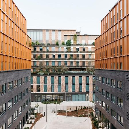 For Students Studying In Barcelona Only - Stunning Spacious Studios And Private Rooms At Pallars Student Accommodation Екстериор снимка