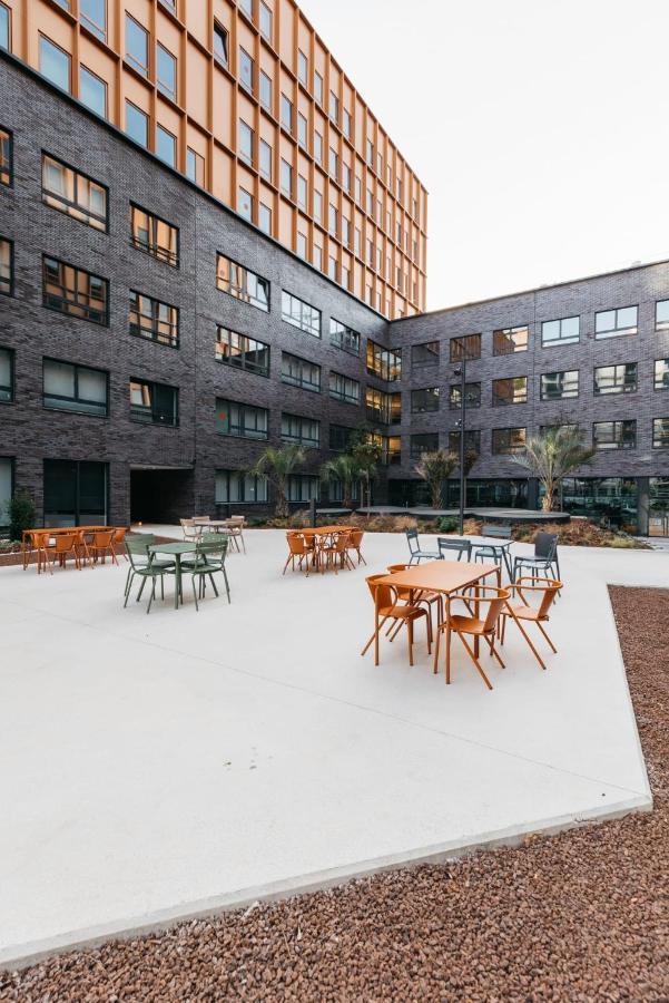 For Students Studying In Barcelona Only - Stunning Spacious Studios And Private Rooms At Pallars Student Accommodation Екстериор снимка