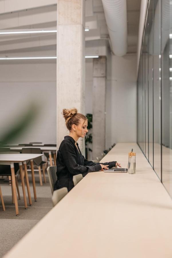 For Students Studying In Barcelona Only - Stunning Spacious Studios And Private Rooms At Pallars Student Accommodation Екстериор снимка