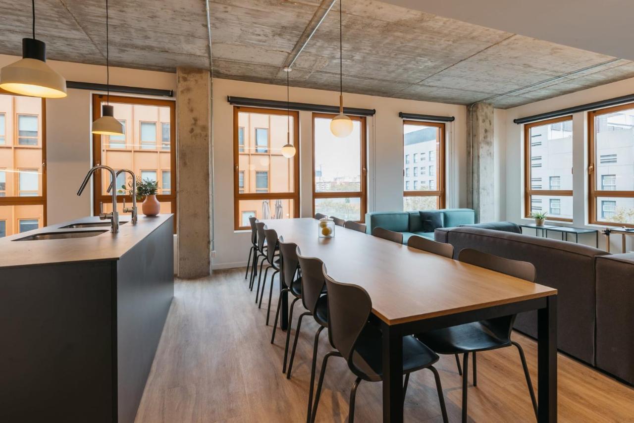 For Students Studying In Barcelona Only - Stunning Spacious Studios And Private Rooms At Pallars Student Accommodation Екстериор снимка